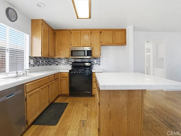 8541 Dove Creek Trl — Photo 13