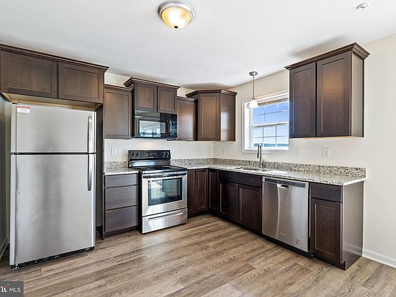 4th image of 185 Pumping Station Rd