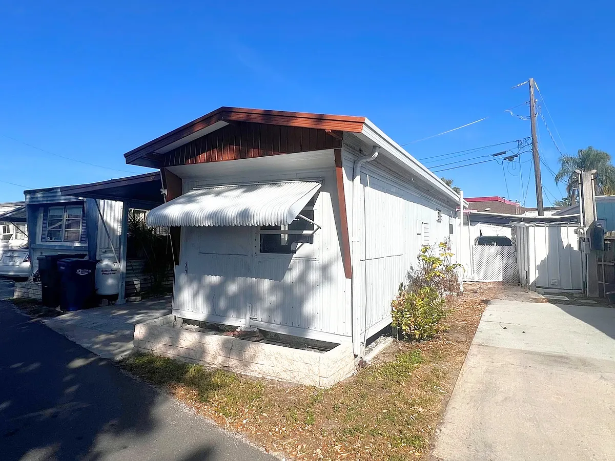 Building Photo - 616 W Cortez Rd #L37