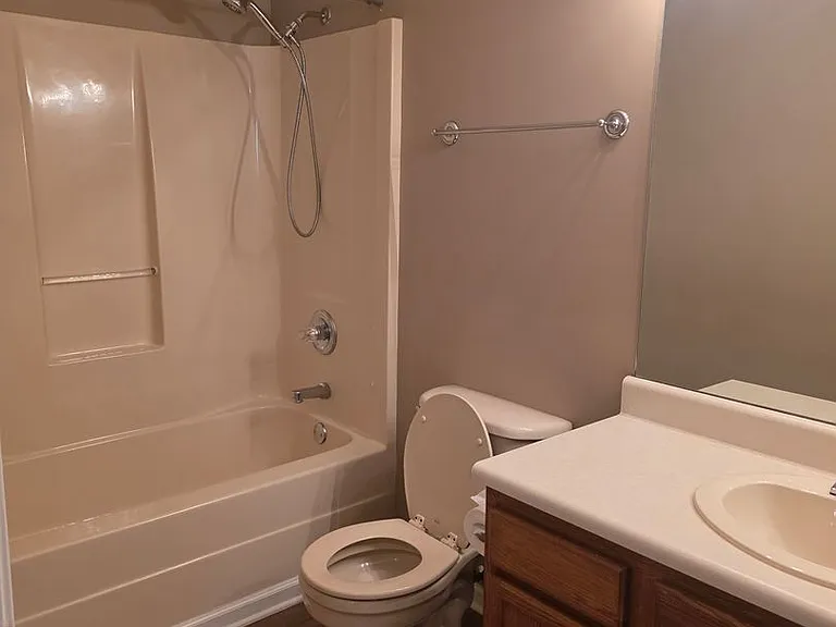 1012 Willow Creek Cir — Photo 24