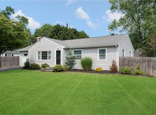 137 Gristmill Rd, Warwick, RI 02889