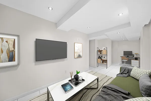 Rented by Vector New York, LLC | media 17