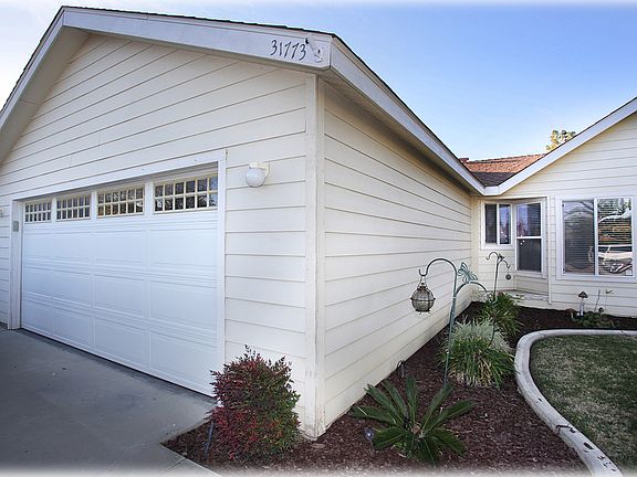 2nd image of 31773 Via Verde
