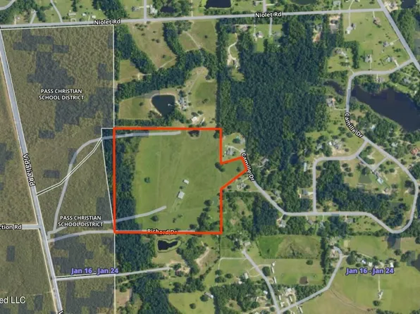 Camille Dr, Pass Christian, MS 39571