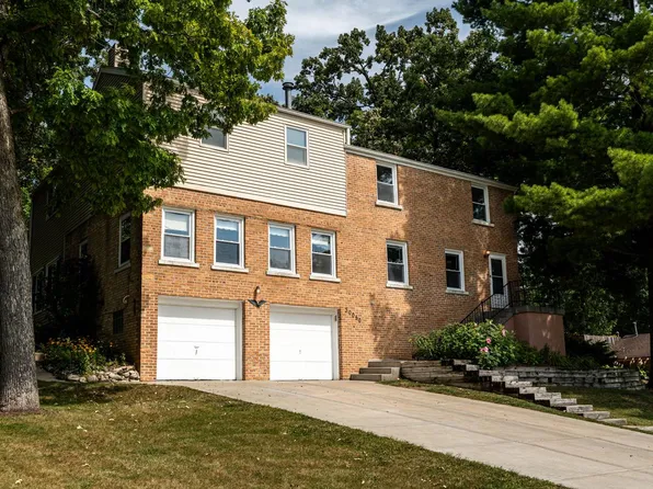 30050 Greenleaf DRIVE, Burlington, WI 53105