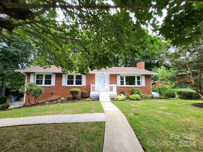 3 Barnes Rd, Asheville, NC, 28803