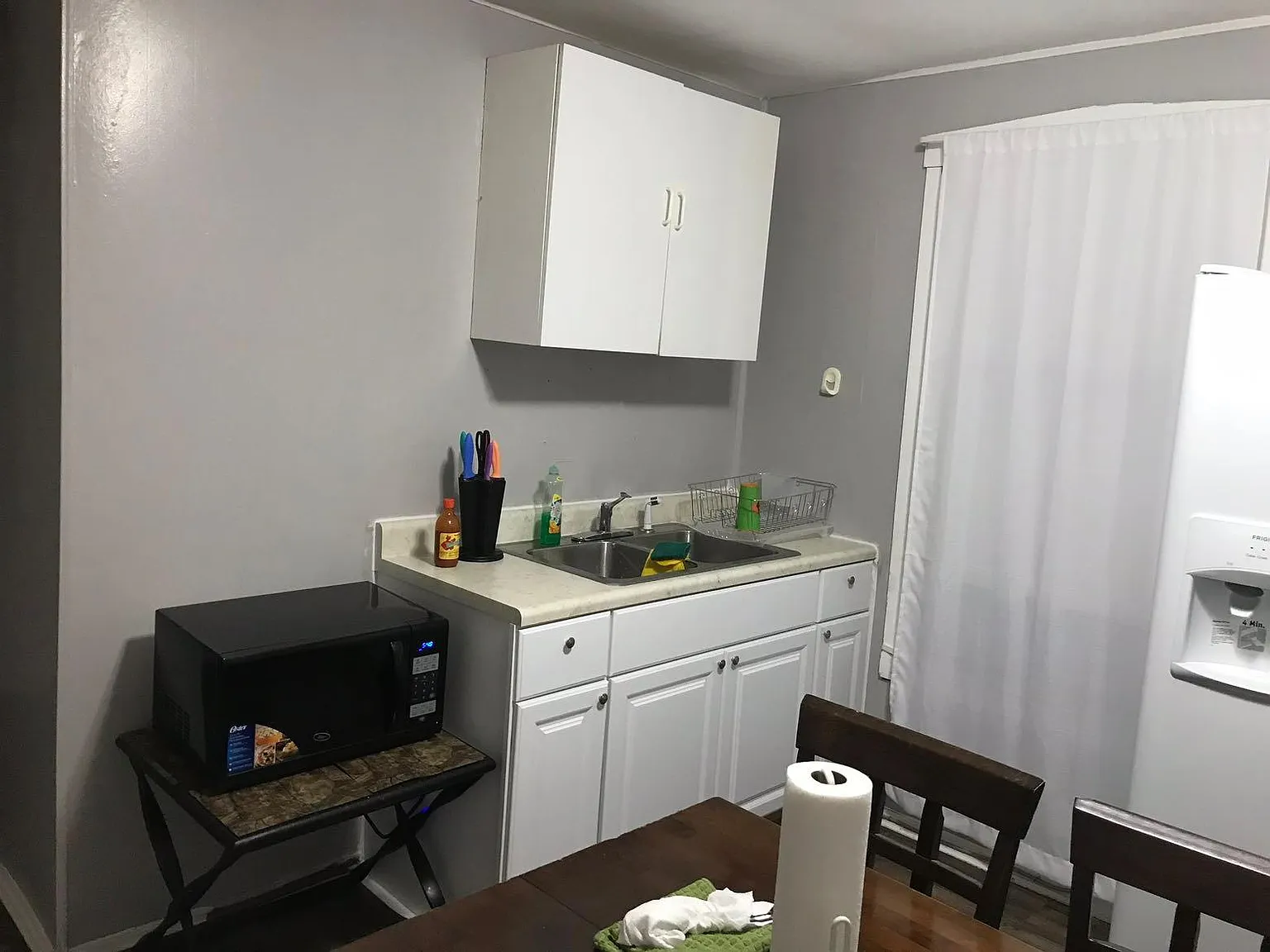 1 bed, 900 sqft, $1,250 — Photo 3