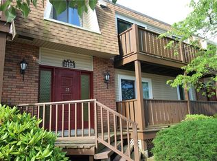 23 School St APT 4, Westerly, RI 02891