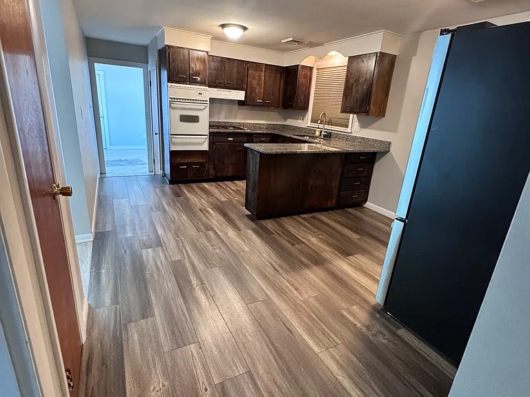 73 Spring Grove Ave — Photo 11