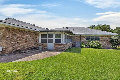 2313 Wesley Cir — Photo 12
