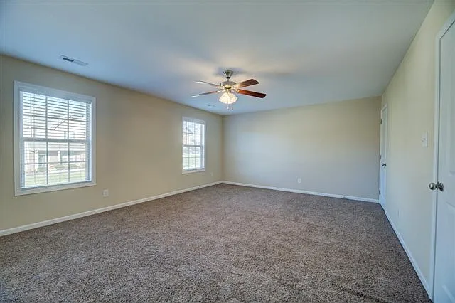 805 Concord Crossing Ln — Photo 33