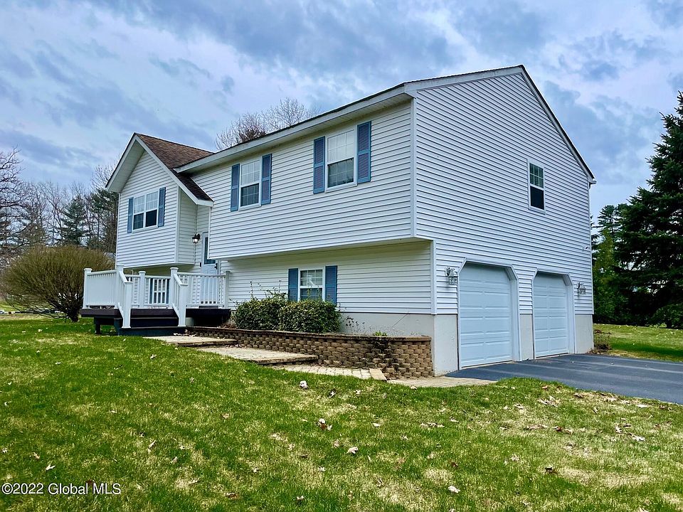 1st image of 1 Astor Ct