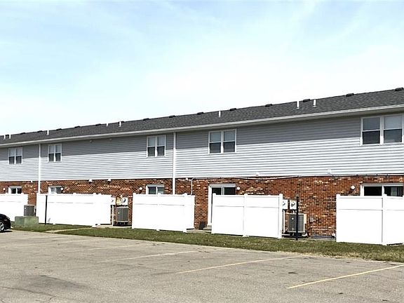 4th image of 3863 Hillsboro Dr
