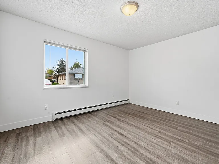 1164 Yosemite St #1B — Photo 12