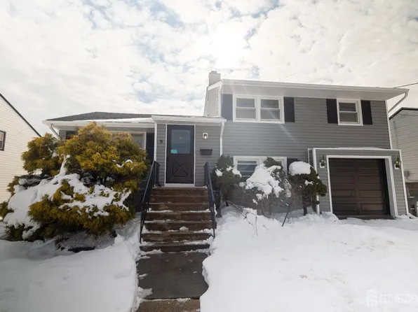 9 Bernath St, Carteret, NJ 07008