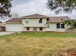 2726 Garwin Rd, Marshalltown, IA 50158