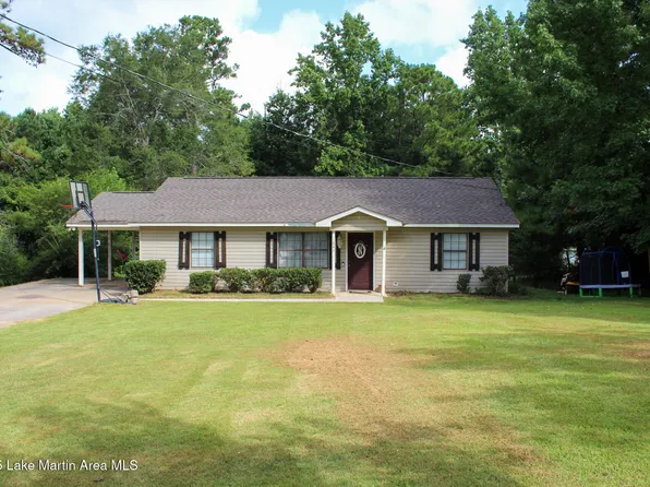1845 Mayfair Ln, Alexander City, AL 35010