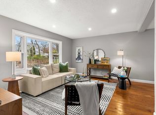 357 Boylston St APT 5, Lowell, MA 01852