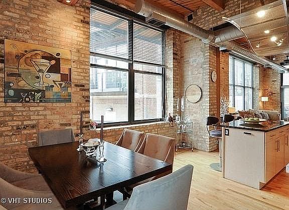 3rd image of 2210 W Wabansia Ave APT 209