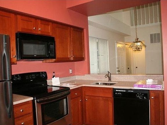 3rd image of 6605 Jupiter Hills Cir #D