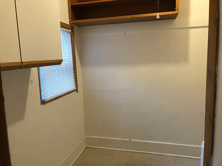 825 NE Michigan St — Photo 10
