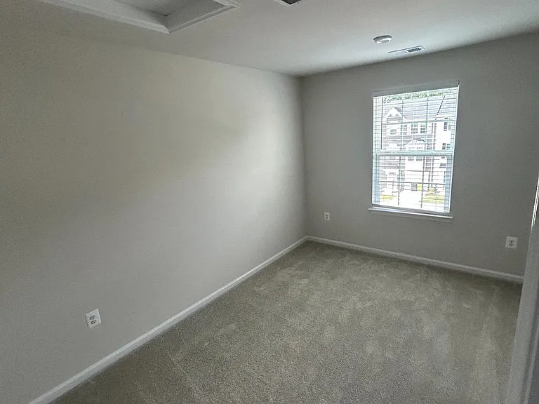 36072 Coyote — Photo 20