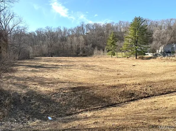 1155 Kiefer Creek Rd, Ballwin, MO 63021