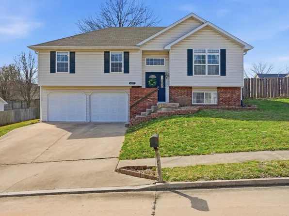 4105 Savannah Ct, Columbia, MO 65202