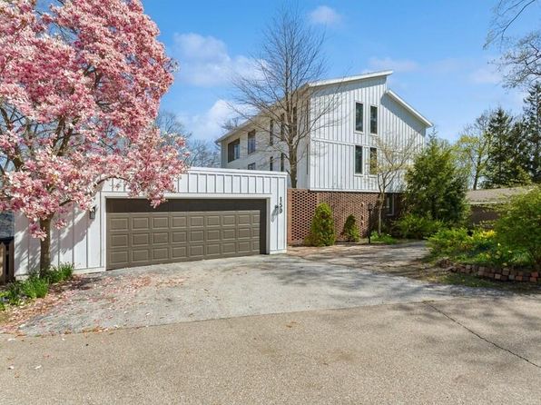 150 Higman Park Hl #1, Benton Harbor, MI 49022