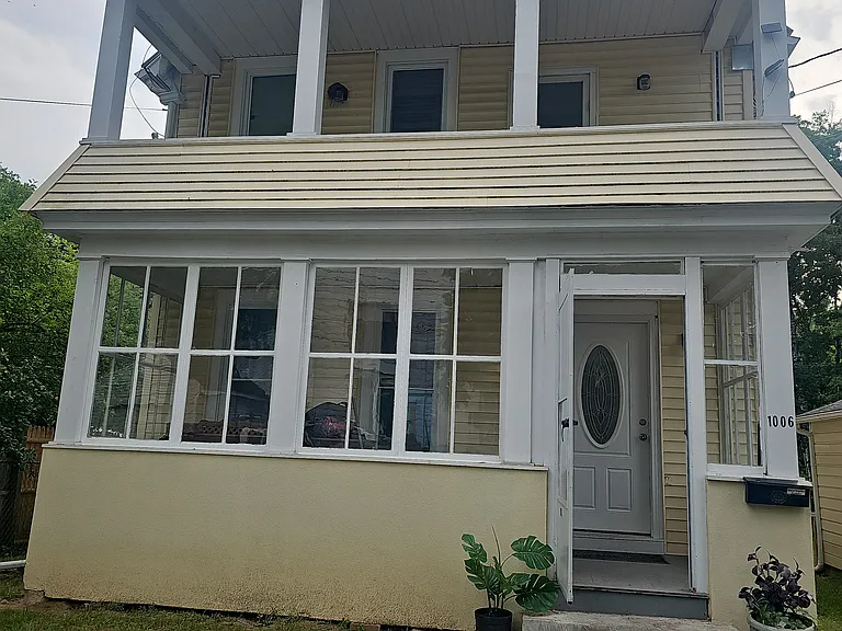 1006 Park St #1 — Photo 2