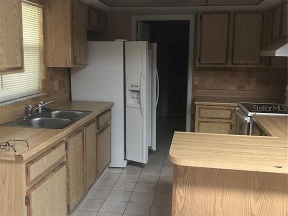 3rd image of 12106 Club Woods Dr