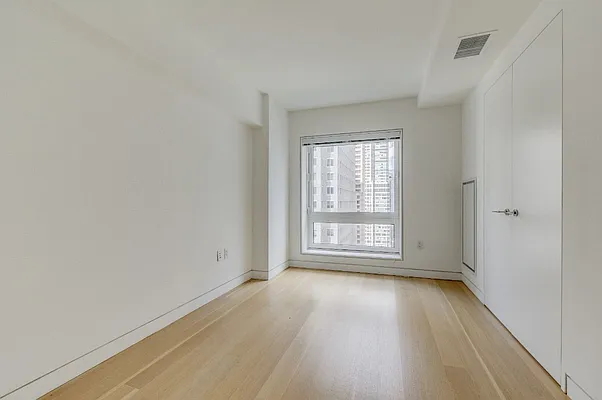 Rented by Lin Pan Realty Group LLC | media 62