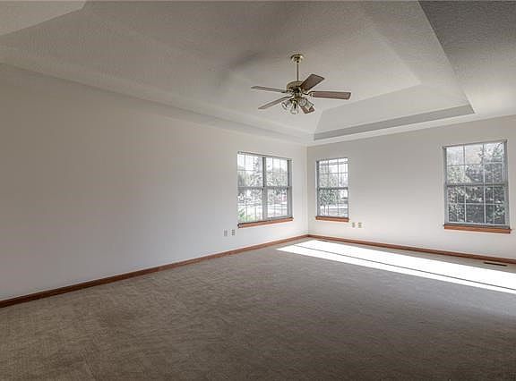 5th image of 16520 E 53rd Terrace Ct S