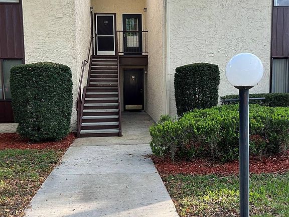 2nd image of 757 Midway Dr Unit B