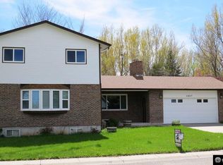 1827 Prairie Rd, Riverton, WY 82501