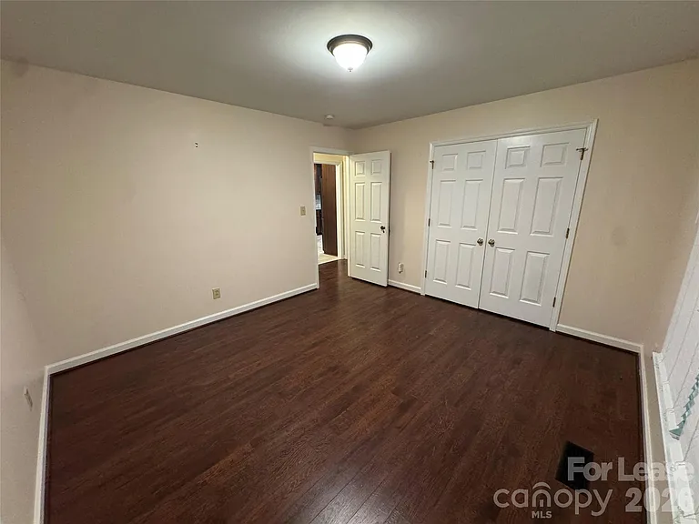 219 Lark Field Dr — Photo 17