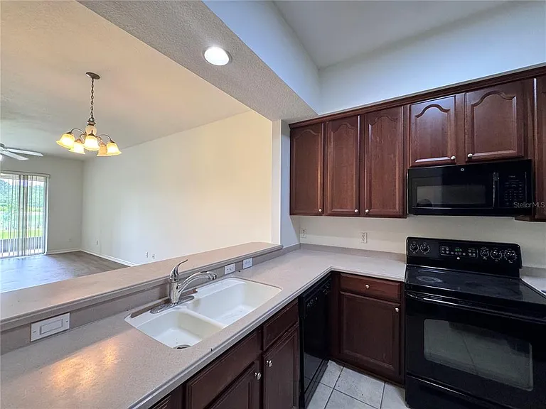 9447 Myrtle Creek Ln #102 — Photo 6