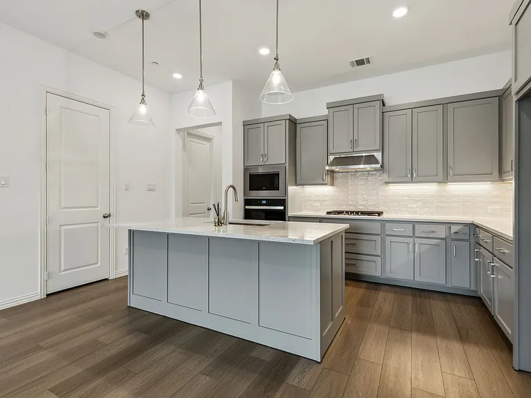 1276 Daybreak Dr — Photo 9