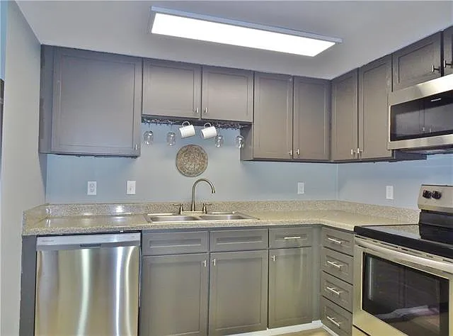 1580 Harbor Dr #321 — Photo 15