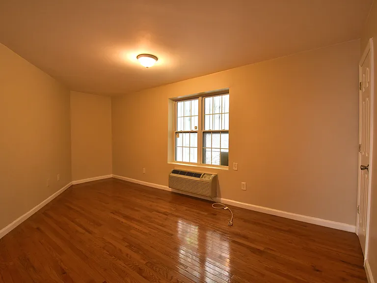 229B W Tremont Ave #2 — Photo 6