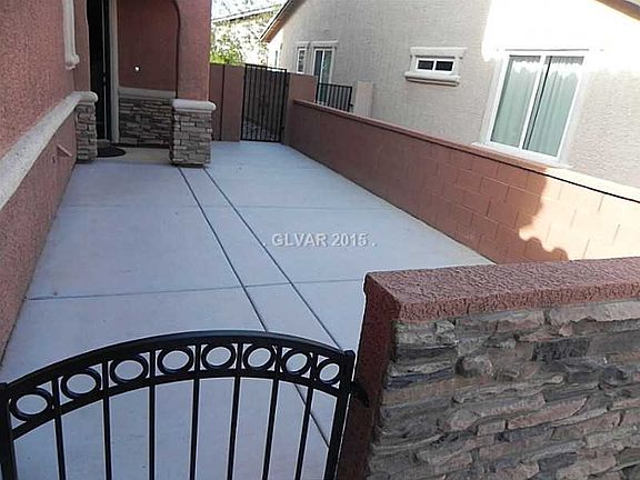 2nd image of 1049 Ambrosia Dr