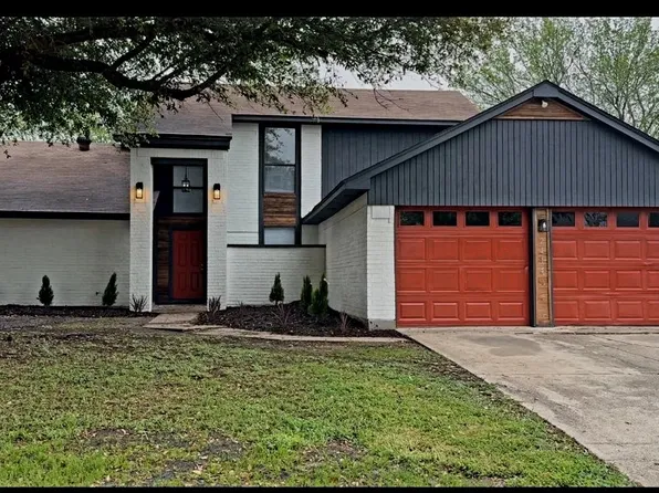2414 McKensie Ln, Grand Prairie, TX 75052