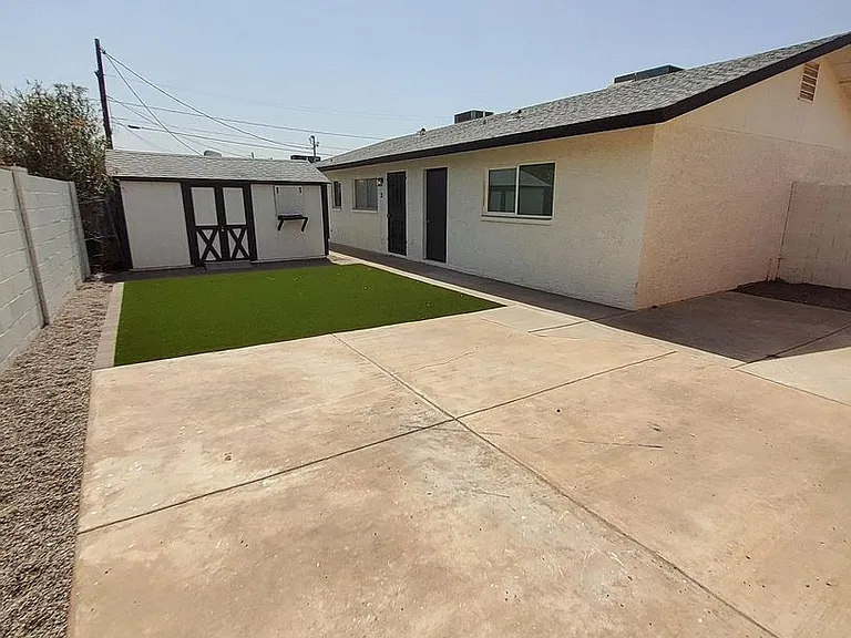 5040 N 18th Ave — Photo 17