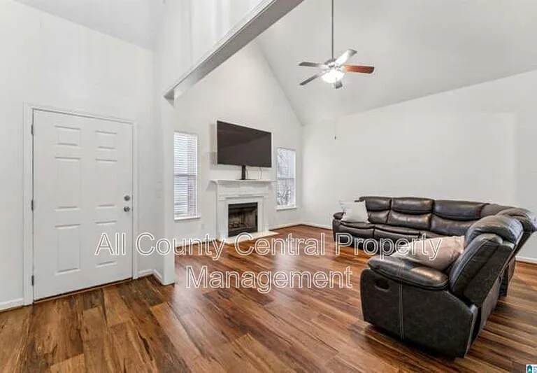 1001 Aronimink Dr — Photo 4