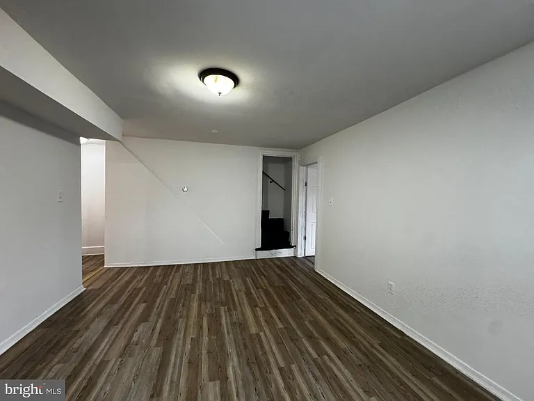 323 E Vine St #2 — Photo 3