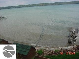 5th image of 3 Off