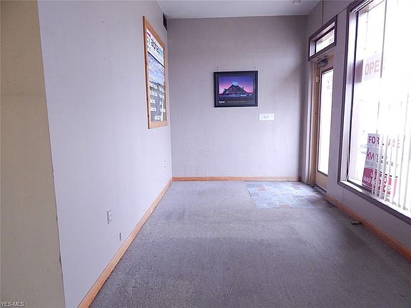 2nd image of 3330 Oberlin Ave