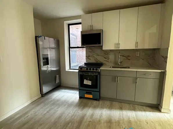 2816 Church Avenue image 1 of 6