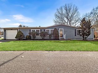 1407 Middle Road #91, Calverton, NY 11933