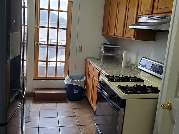 3rd image of 5066 Williamson St APT 2